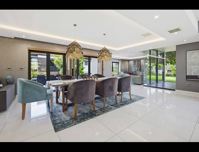 5 BEDROOM HOUSE FOR SALE IN IZINGA